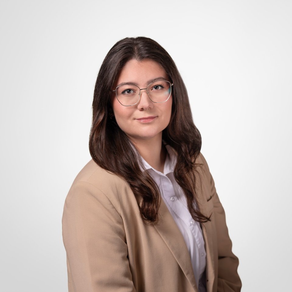 Porträtbild von Leyla Djanklich