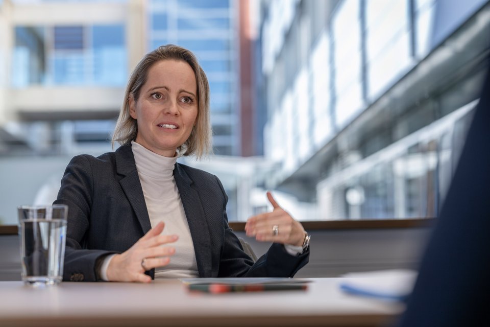 eng-BioRegio-Stern-Frau-Prof-Kluger_Interview_0452.jpg