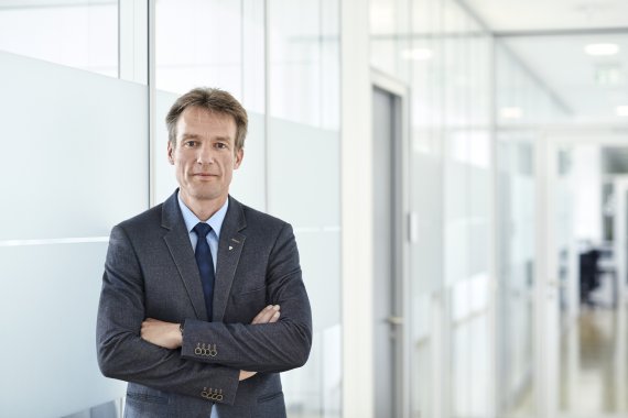 Aktuelles_Ensinger_Oliver Frey_EN